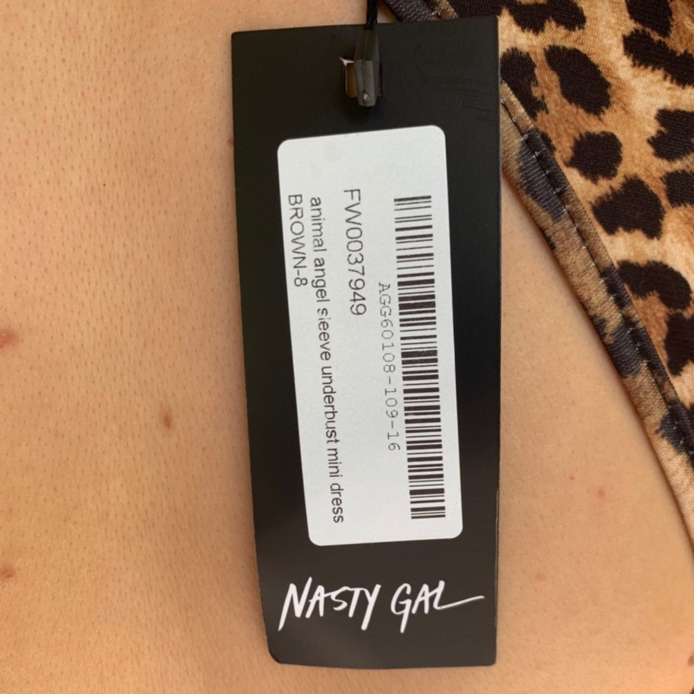 Dress - Picture 4 of 4